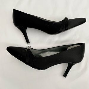 Stuart Weitzman Suede Black Pump With Box